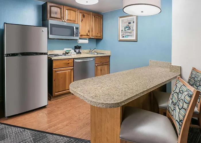 Mainstay North Hotel 3*