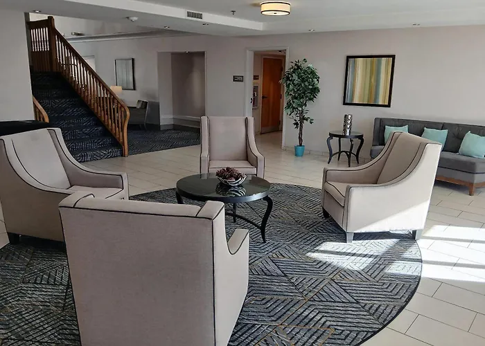 Mainstay North Hotel 3*