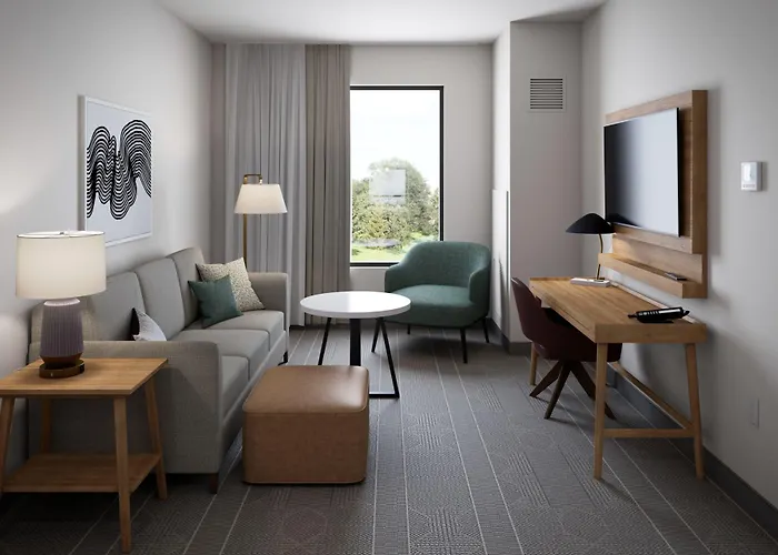 Mainstay North Hotel