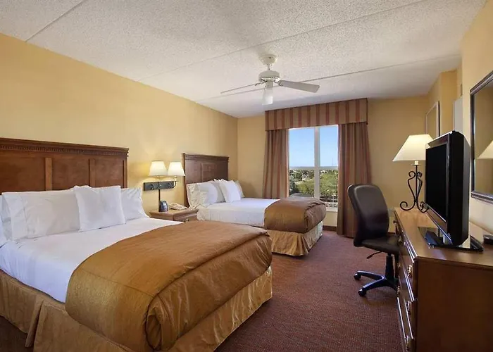 Mainstay North Hotel 3*